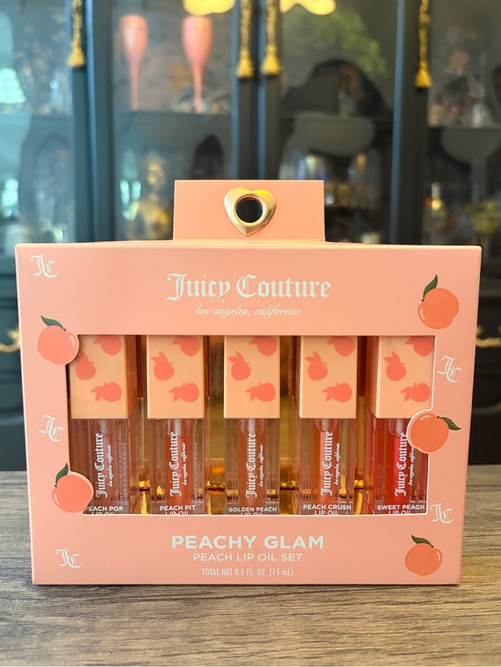 Juicy Couture Other - Juicy Couture Peachy Glam Peach Lip Oil Set - set of 5pcs